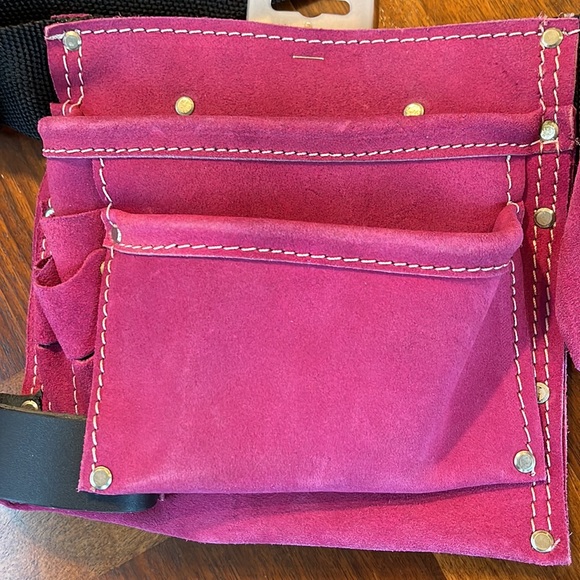 NEVER USED - 11 POCKET HEAVY DUTY SUEDE TOOL BELT - PINK - Picture 3 of 12